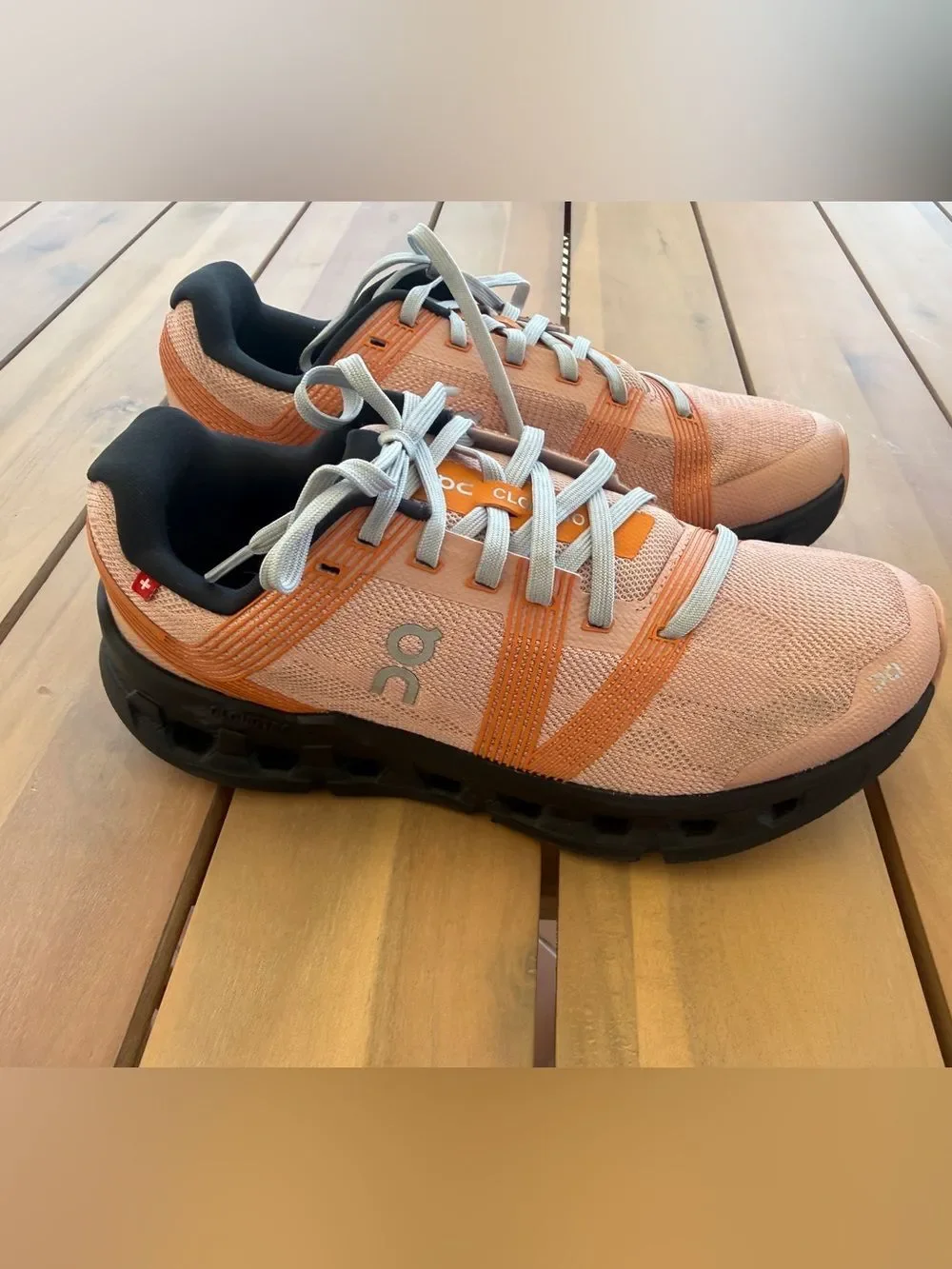 On Cloud Running Women’s “Rose Magnet” Peach Athletic Running Sneakers, size 8